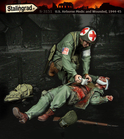 S3151 US Airborne Medic and Wounded, 1944-45